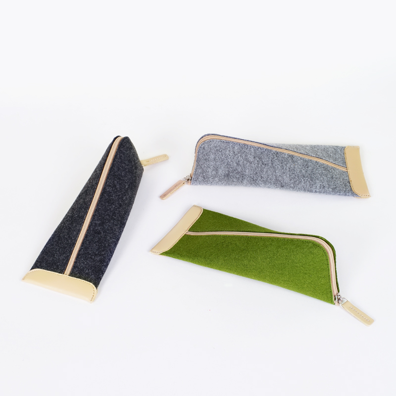 Felt pencil case High capacity estuche escolar Creativity pencilcase trousse scolaire stylo kalem kutu cute stationery pen case
Felt pencil case High capacity estuche escolar Creativity pencilcase trousse scolaire stylo kalem kutu cute stationery pen case