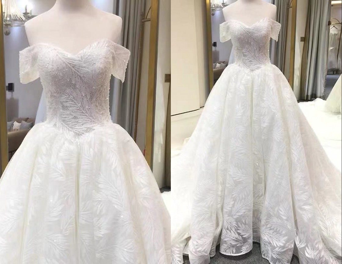 elegant wedding dresses gown Off shoulder with Cap Short Sleeves Lace Real Photo Court Train african wedding gowns Vestidos De Novia, Coral 
elegant wedding dresses gown Off shoulder with Cap Short Sleeves Lace Real Photo Court Train african wedding gowns Vestidos De Novia, Coral