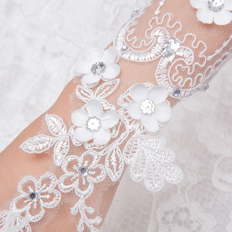 2019 White Bridal Gloves Cheap Lace Applique Crystals Below Elbow Length Gloves With Ribbon In Stock Wedding Accessories