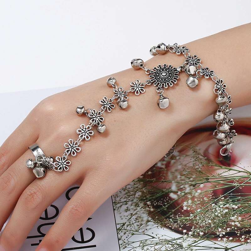flowers link chain bracelet and ring wedding jewelry for women luxury hand back chain bell pendant charm bracelets two colors
flowers link chain bracelet and ring wedding jewelry for women luxury hand back chain bell pendant charm bracelets two colors