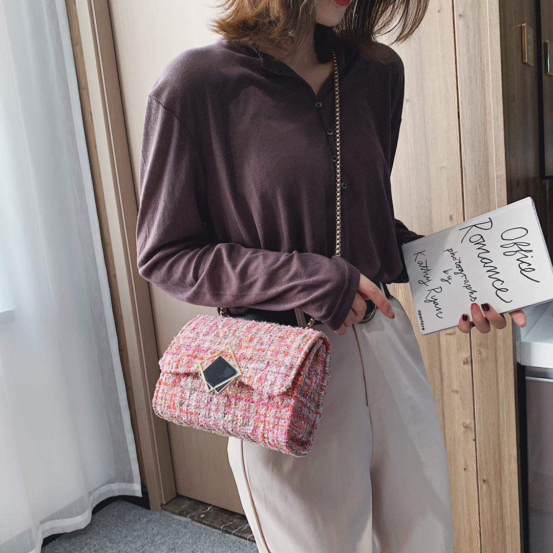 Designer-Wool Crossbody Bags For Women 2019 Autumn Small Chain Shoulder Messenger Bag Female Luxury Travel Lock Handbags
Designer-Wool Crossbody Bags For Women 2019 Autumn Small Chain Shoulder Messenger Bag Female Luxury Travel Lock Handbags