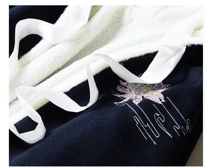 Embroidered Blue Cloak with Hoodie hanfu Chinese Retro Costume Cloak autumn winter thickened Clothing double layer wool warm costume