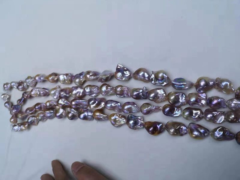 Wholesale Big Size fireball Irregular Lavender Baroque Natural Freshwater Pearl strands
Wholesale Big Size fireball Irregular Lavender Baroque Natural Freshwater Pearl strands