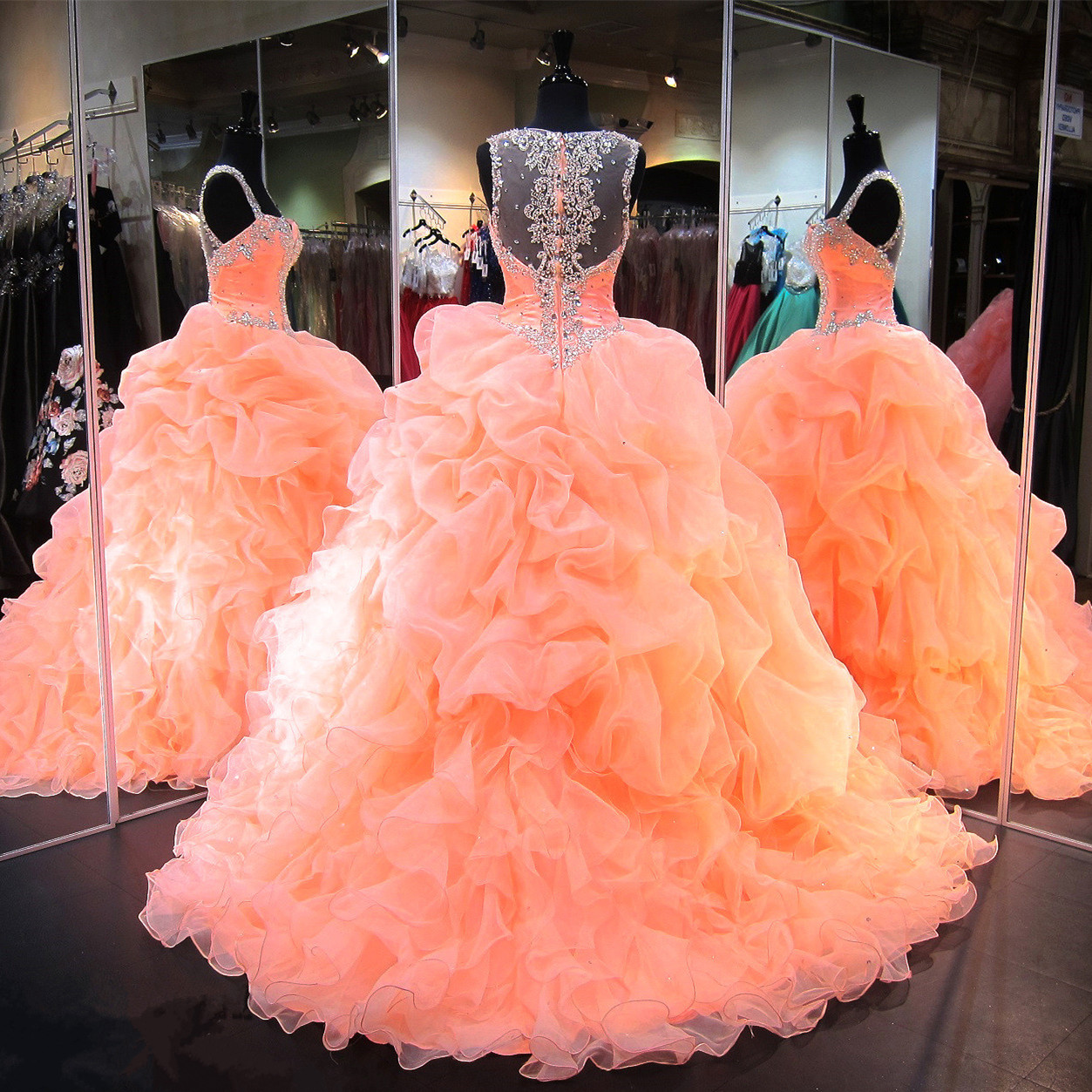 Peach Orange Quinceanera Dresses Beaded Tiered Ruffles Sleeveless Sweet 16 Dresses Elegant Prom Evening Party Organza Gowns 2020 Cheap
