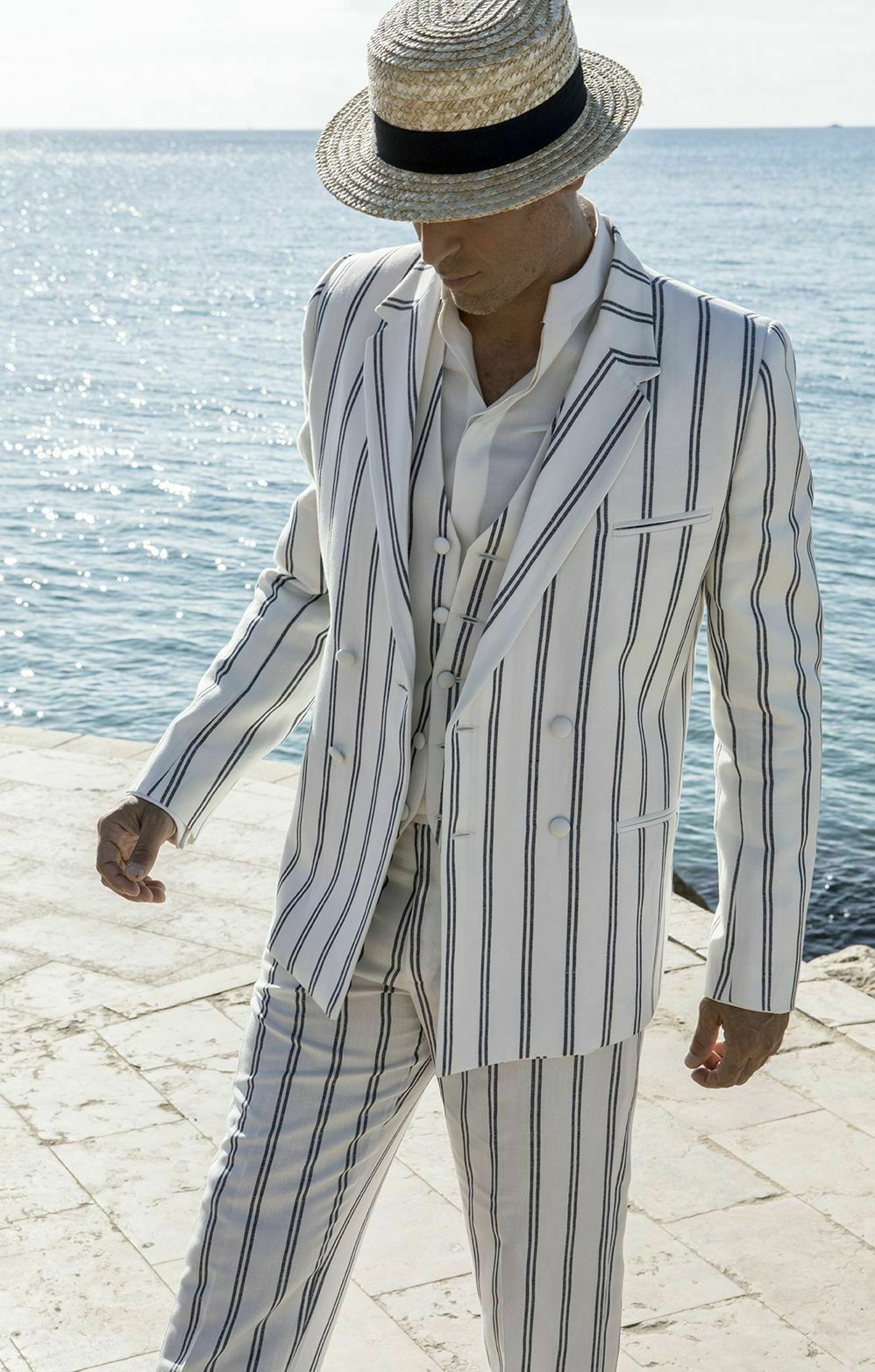 White Striped Men Suits Double Breasted Two Pieces Peaked Lapel Groom Wedding Wear Beach Casual Party Prom Tuxedos