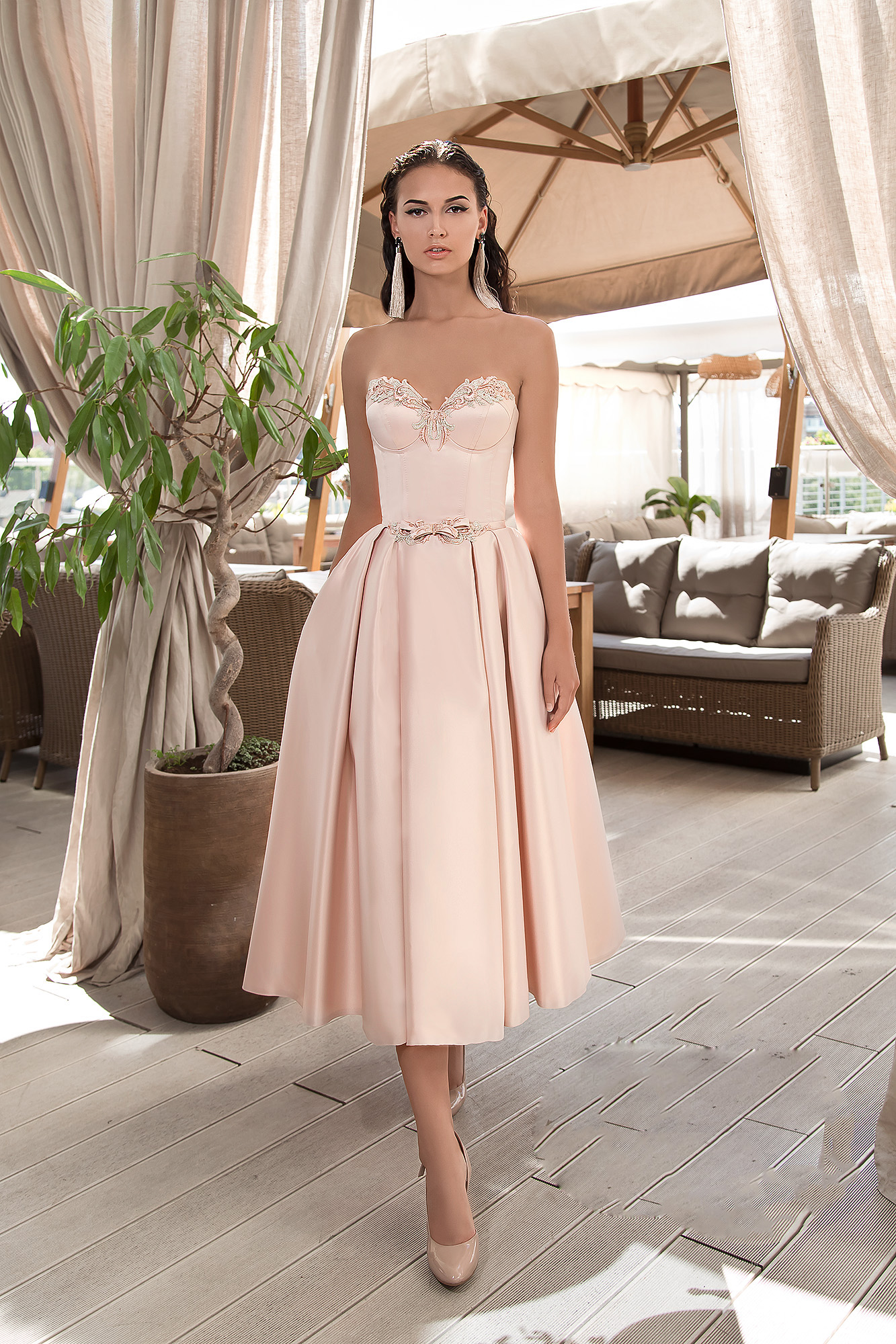 2019 Sweety Prom Dresses Sweetheart A Line Quinceanera Dresse Simple Appliqued Cheap Evening Gowns Tea-length Formal Dress