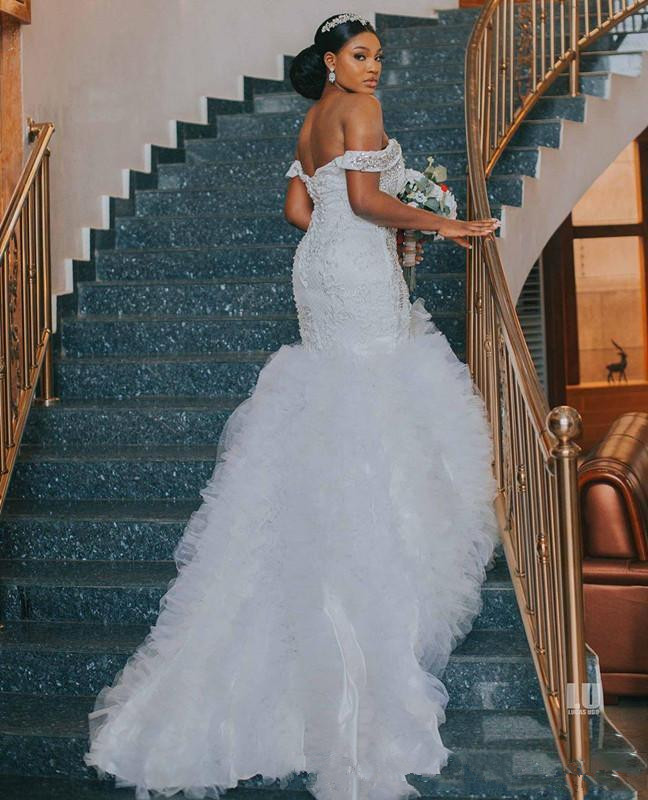 2020 Crystal Mermaid Wedding Dresses Plus Size Lace Beaded Off Shoulder Bridal Gowns with Ruffles Sweep Train Robes De Mariée