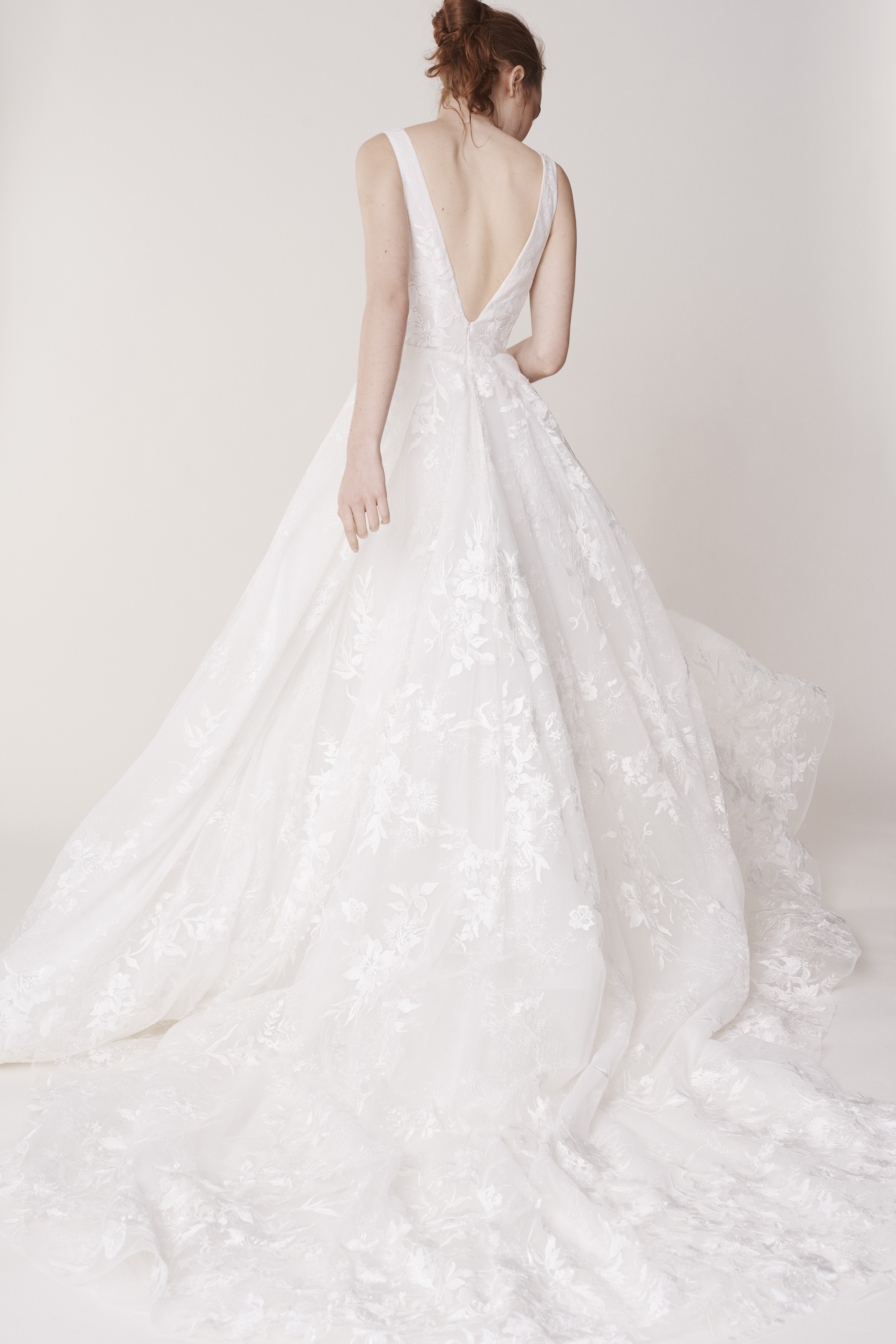 Modest A Line Rita Vinieris Bohemian Dresses V Neck Sleeveless Sequins Applique Tulle Backless Wedding Gowns Sweep Train robe de mariée