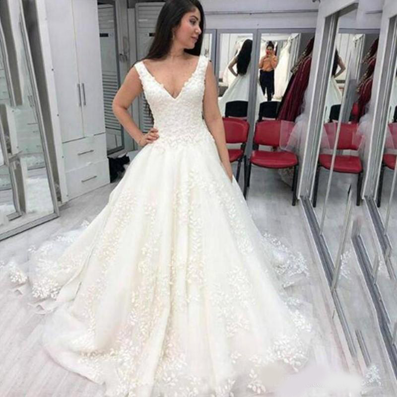 New Arrival Elegant V Neck Lace Appliques Wedding Dresses 2020 with Bow Court Train Lace Up Back Tulle Wedding Bridal Gowns Plus Size