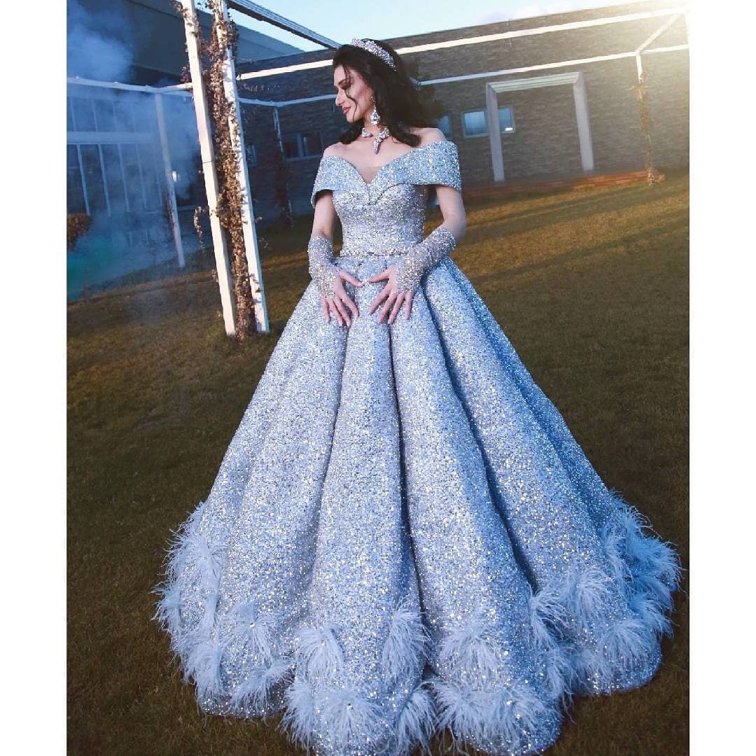 2020 Light Blue Evening Dresses A Line Off The Shoulder Ruffles Sweep Train Luxury Prom Dress Custom Made Arabic Formal Gowns Party Wear