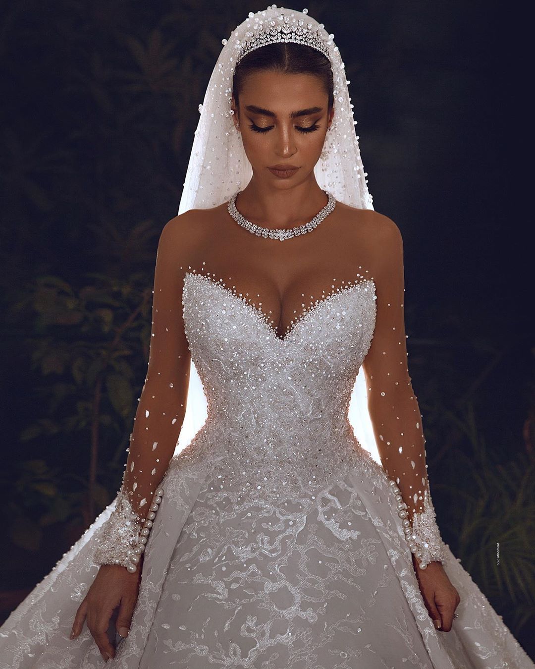 charming vintage arabian wedding dress with crystal embellishments and sheer long sleeves lace beaded bridal attire zj522
