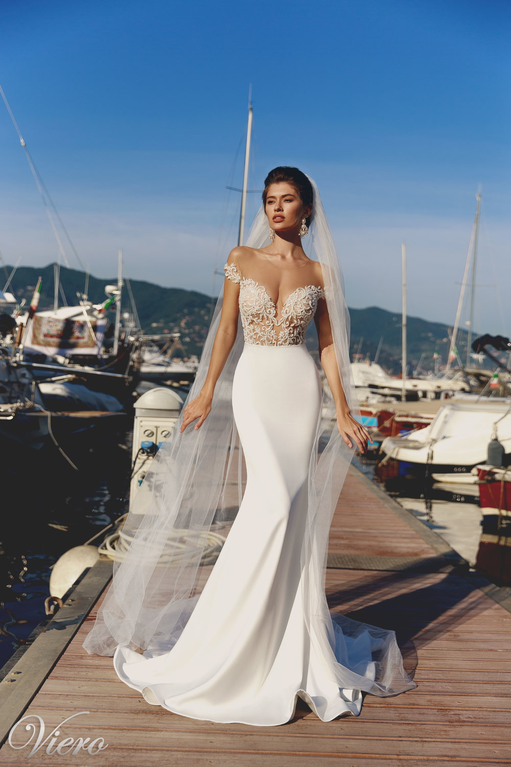 2019 Berta Mermaid Wedding Dresses With Detachable Train Off Shoulder Lace Appliqued Sexy Backless Wedding Dress Custom Beach Bridal Gowns