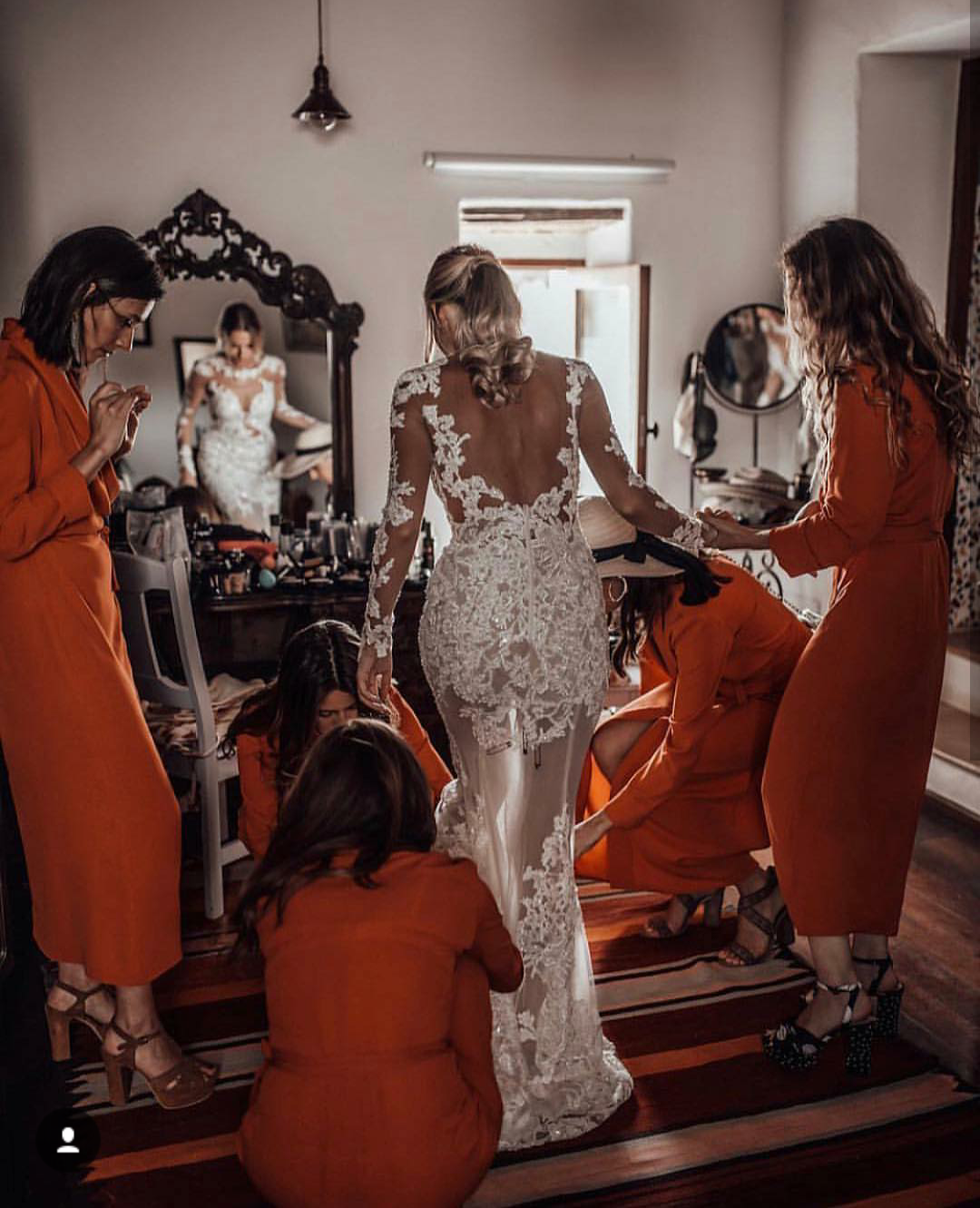 Berta 2019 Mermaid Wedding Dresses Sexy See Through Long Sleeves Lace Applique Bridal Gowns Backless Beach Wedding Dress Custom Made