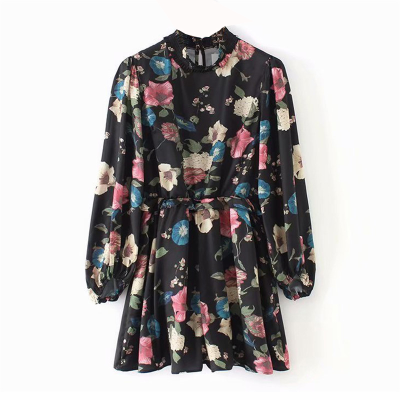 Stylish flower print O-neck playsuits long sleeve ruffles design pockets back zipper female chic casual jumpsuits, Black
Stylish flower print O-neck playsuits long sleeve ruffles design pockets back zipper female chic casual jumpsuits, Black
