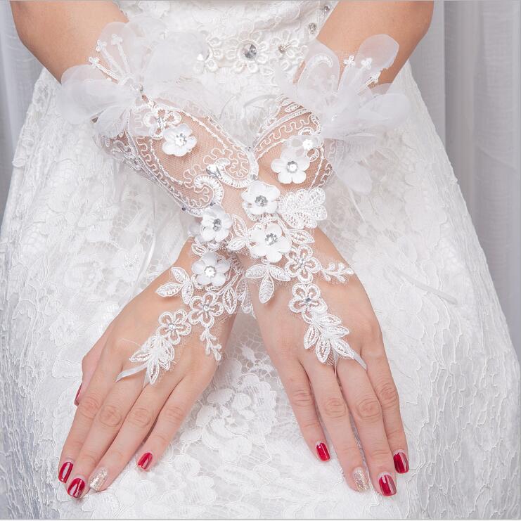 2020 Luxury Lace Crystal Bride Bridal Gloves Wedding Gloves Wedding Accessories Lace Gloves for Brides Fingerless Below Elbow Length, White
2020 Luxury Lace Crystal Bride Bridal Gloves Wedding Gloves Wedding Accessories Lace Gloves for Brides Fingerless Below Elbow Length, White