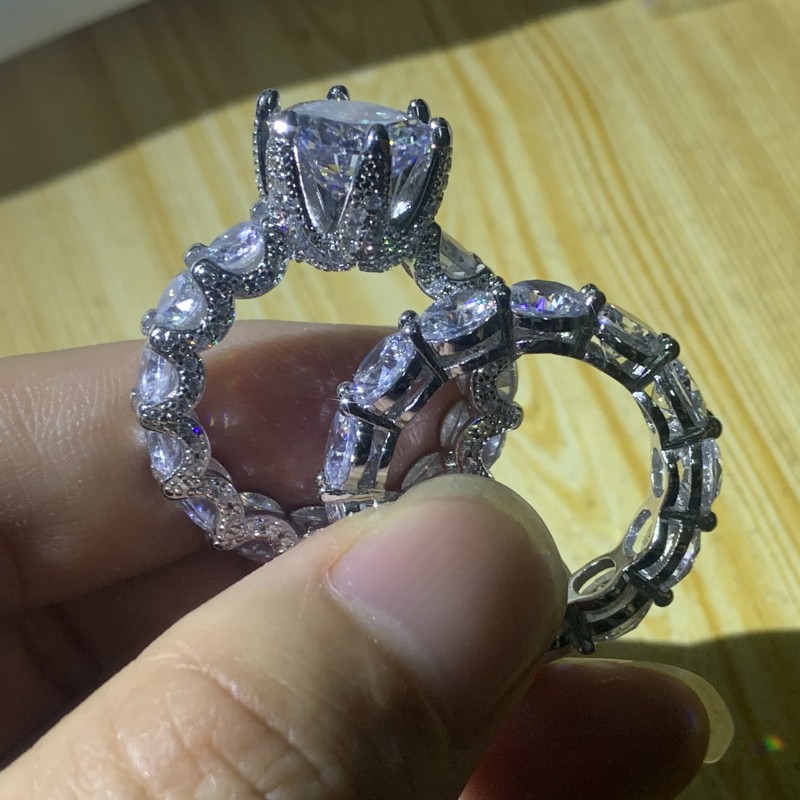 2020 New Arrival Unique Vintage Jewelry 925 Sterling Silver Couple Rings Round Cut White Topaz CZ Diamond Women Wedding Bridal Ring Set Gift
