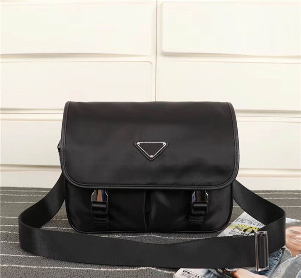 free shipping classic luxury package Canvas leather cowhide men's shoulder bag best quality handbag 769 size 26 cm 19 cm 10 cm, Black
free shipping classic luxury package Canvas leather cowhide men's shoulder bag best quality handbag 769 size 26 cm 19 cm 10 cm, Black