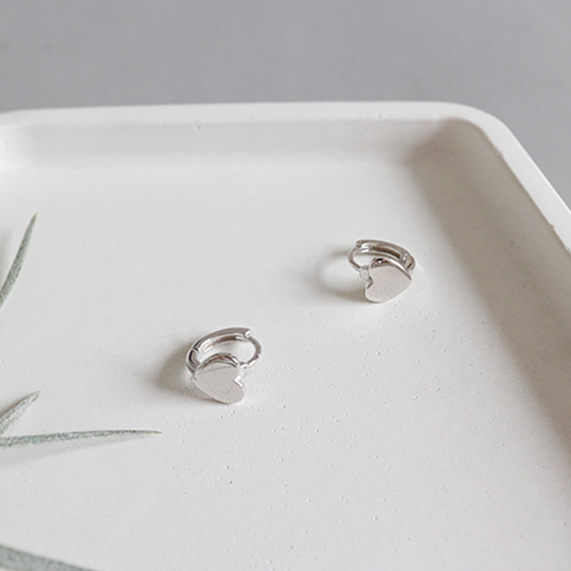 925 Sterling Silver Earrings For Women Heart Hoop Earring Love Shape Fine Jewelry Pendientes de plata De Ley 925 Mujer
925 Sterling Silver Earrings For Women Heart Hoop Earring Love Shape Fine Jewelry Pendientes de plata De Ley 925 Mujer