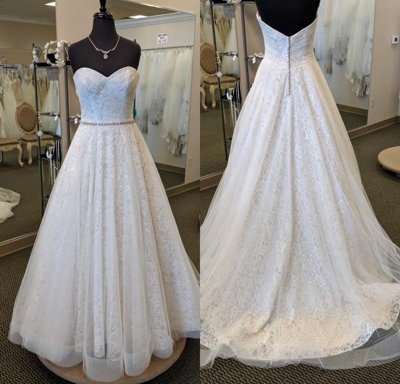 Bohemian A Line Luxury Wedding Dresses Tulle Satin Crystal Applique Formal Dress Strapless Button Sweep Train Bridal Gowns