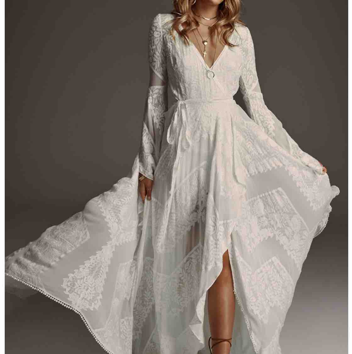 Elegant Bohemain Dresses V Neck Lace Bridal Gowns Puffy Long Sleeves Boho Beach Wedding Dress Custom Plus Size