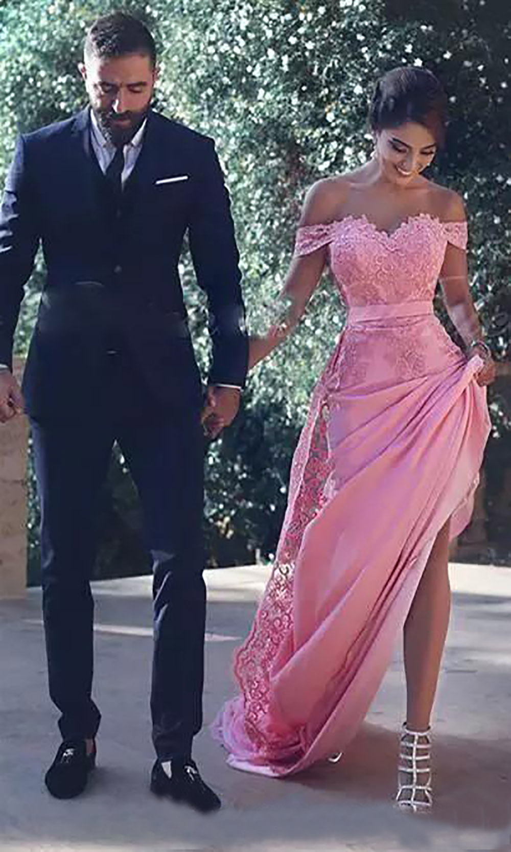 Elegant Lace Sweep Train Prom Dresses Pink Sexy Off The Shoulder Mermaid Evening Gowns Water Cocktail Formal Party Dress Cheap