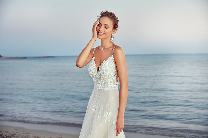 Eddy k 2019 Wedding Dresses Spaghetti Backless Lace Bridal Gowns vestido de novia Sweep Train A Line Wedding Dress Cheap