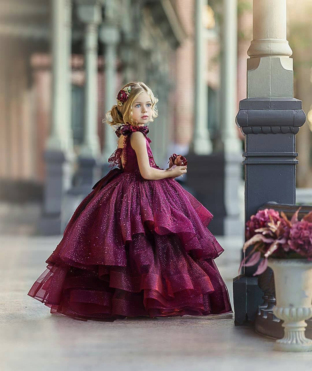Princess Burgundy Ball Gown Flower Girls Dresses For Weddings Beaded Sparkly Kids Formal Wear Ruffles Pageant Gown vestidos de primera