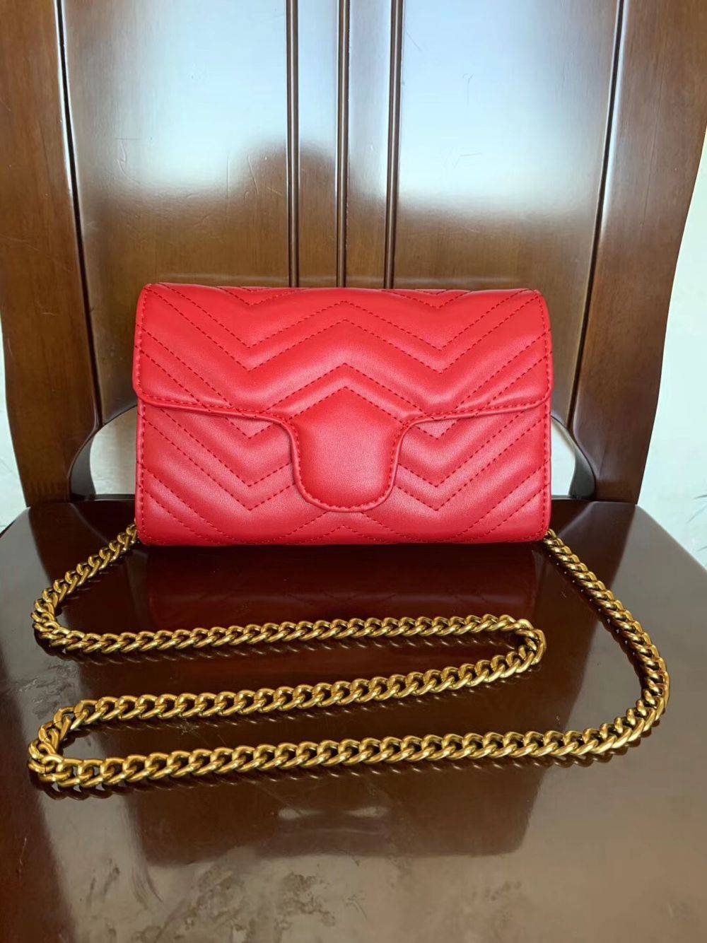 Top hot sell Marmont Shoulder Bags Women Chain Crossbody Bag Handbags Famous Designer Shoulder Bag Female Message Bag wallet purse, Red
Top hot sell Marmont Shoulder Bags Women Chain Crossbody Bag Handbags Famous Designer Shoulder Bag Female Message Bag wallet purse, Red