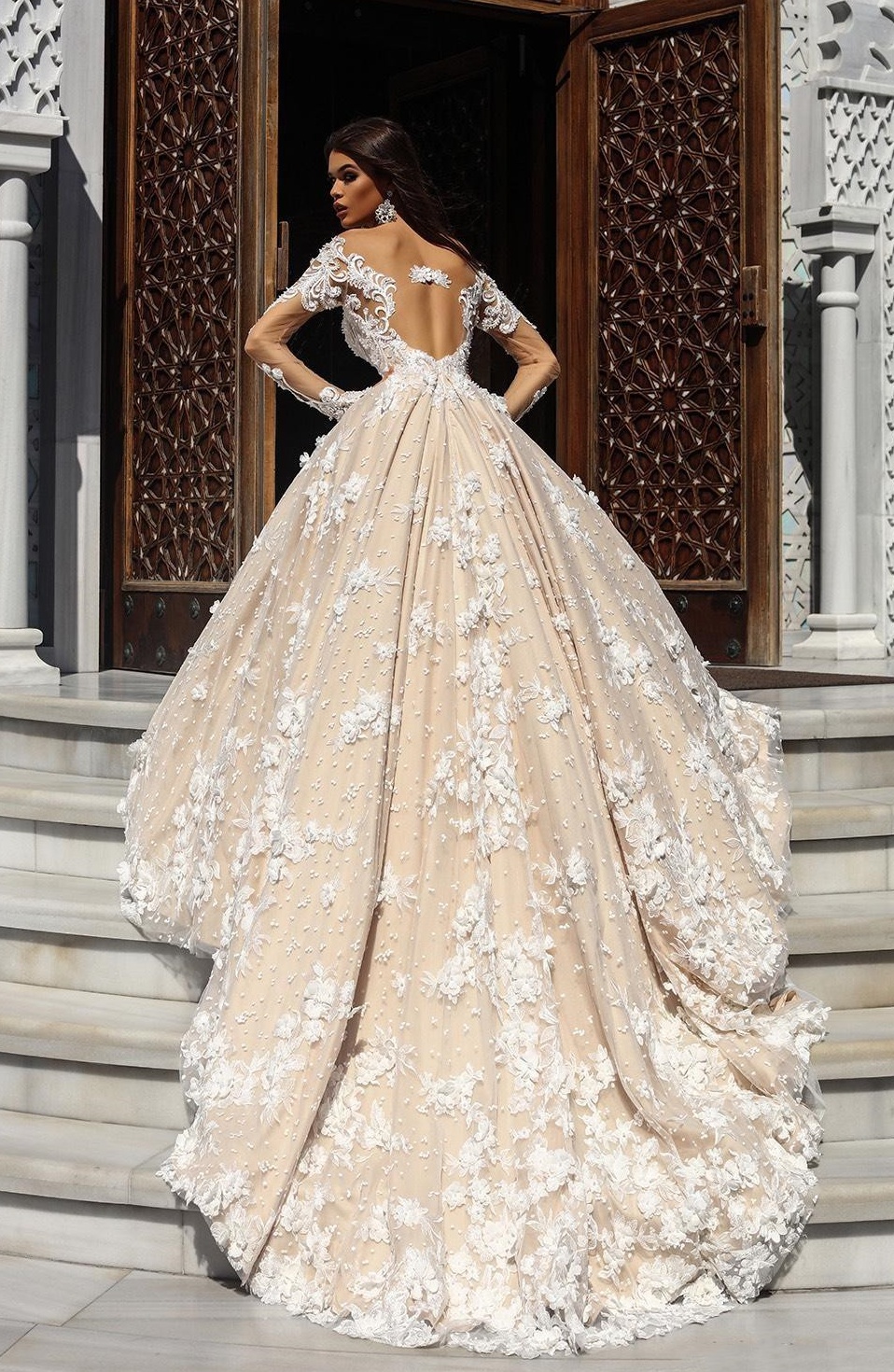 arabic vintage wedding dresses scoop neck lace long sleeves bridal wedding gowns plus size 3d flowers robes de marie