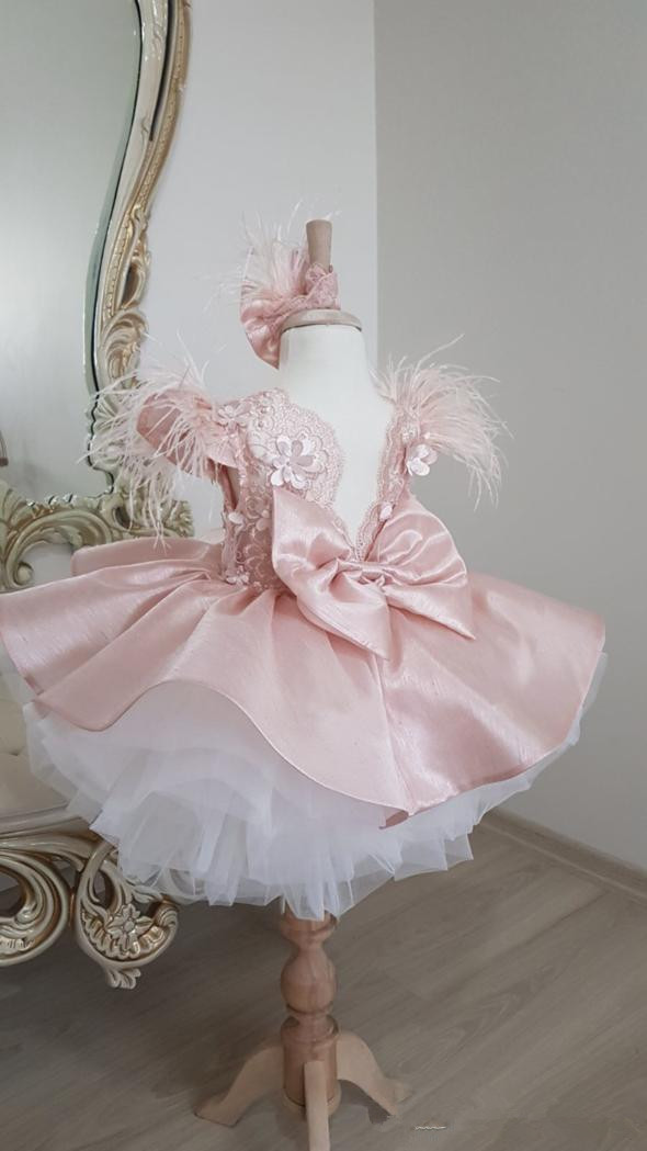 2020 Pink Flower Girl Dresses Cap Sleeves Lace Feather Knee Length Little Girl Wedding Dresses Elegant Child Pageant Dress
