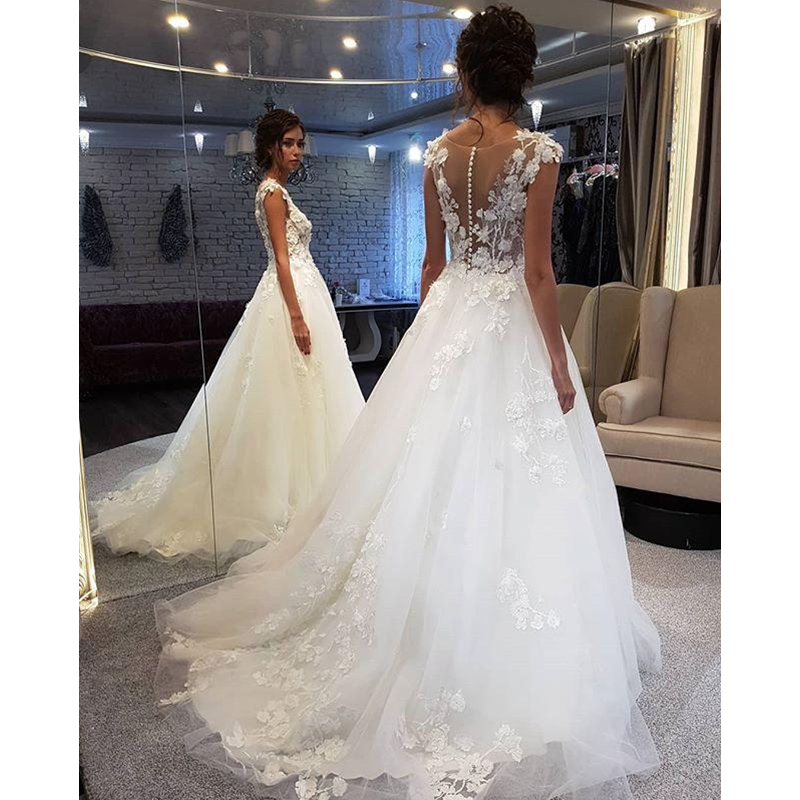 New Scoop Wedding Dresses White Lace Applique A Line Sleeveless Illusion Sweep Train Bridal Gown Dress with Back Buttons