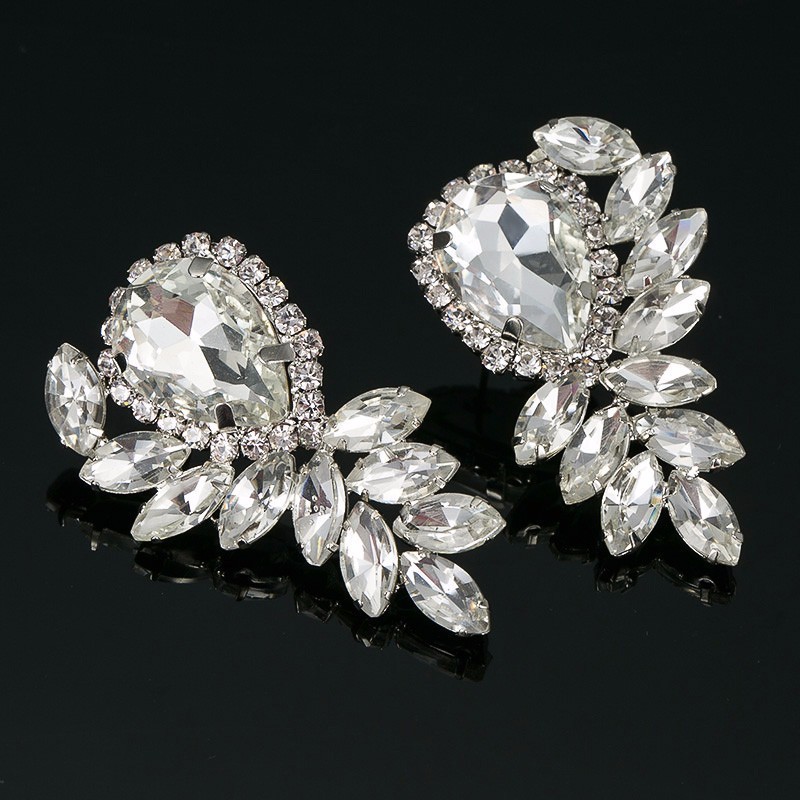Exaggeration Earrings Temperament Woman Concise Hundred Collocation Ornaments Crystal Rhinestone Ear Nail
Exaggeration Earrings Temperament Woman Concise Hundred Collocation Ornaments Crystal Rhinestone Ear Nail