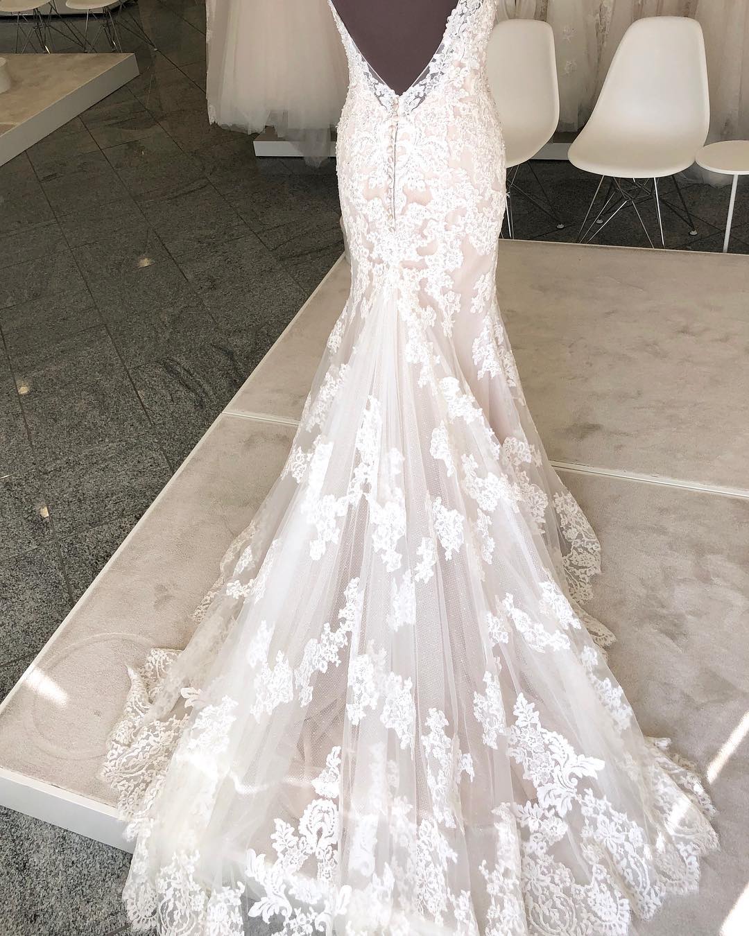 Mermaid Wedding Dresses Spaghetti Applique Rhinestone Wedding Dresses Backless Sweep Train Bridal Gowns Vestidos De Novia