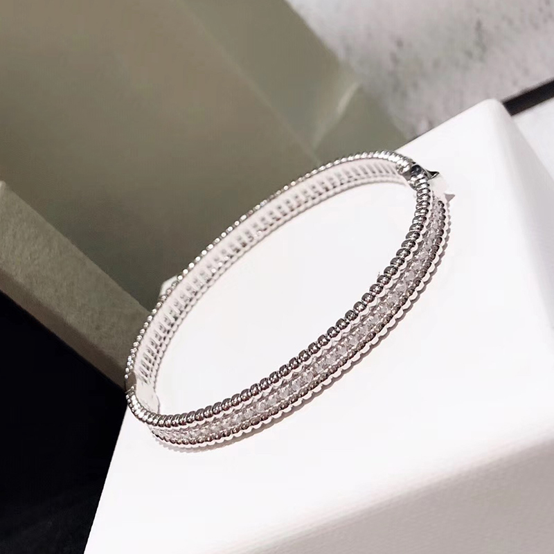 Brand Pure 925 Sterling Silver Jewelry For Women Full Stone Thin Silver Bangle Clover Bangle Wedding Jewelry Around Beads Bangle Bracelet
Brand Pure 925 Sterling Silver Jewelry For Women Full Stone Thin Silver Bangle Clover Bangle Wedding Jewelry Around Beads Bangle Bracelet