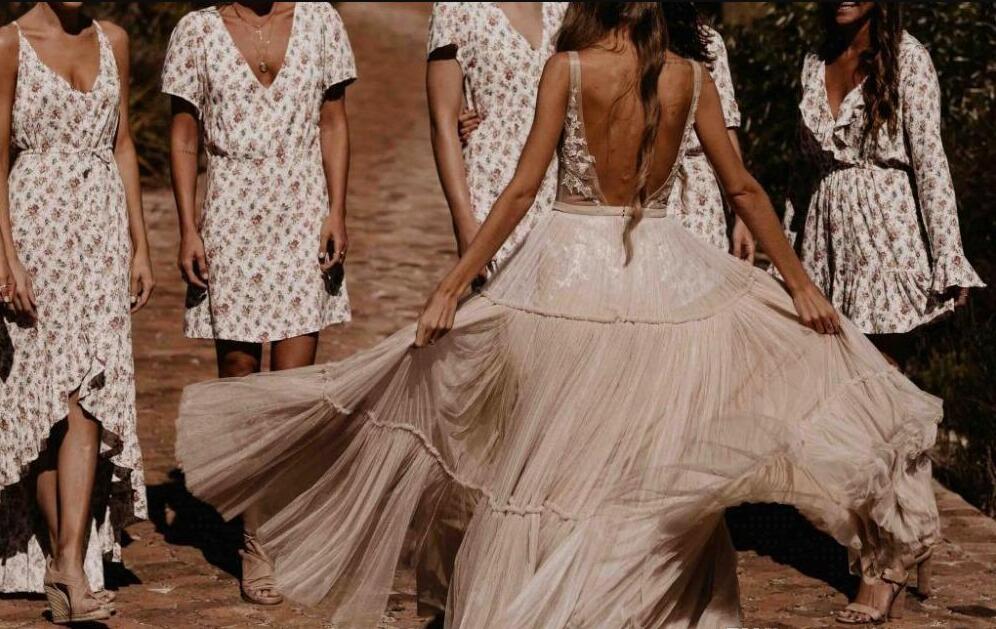 Nude Champagne Boho A Line Wedding Dresses 2020 Deep V-Neck Lace Applique Backless Bridal Gowns Beach Vestido De Noiva Bridal Gowns