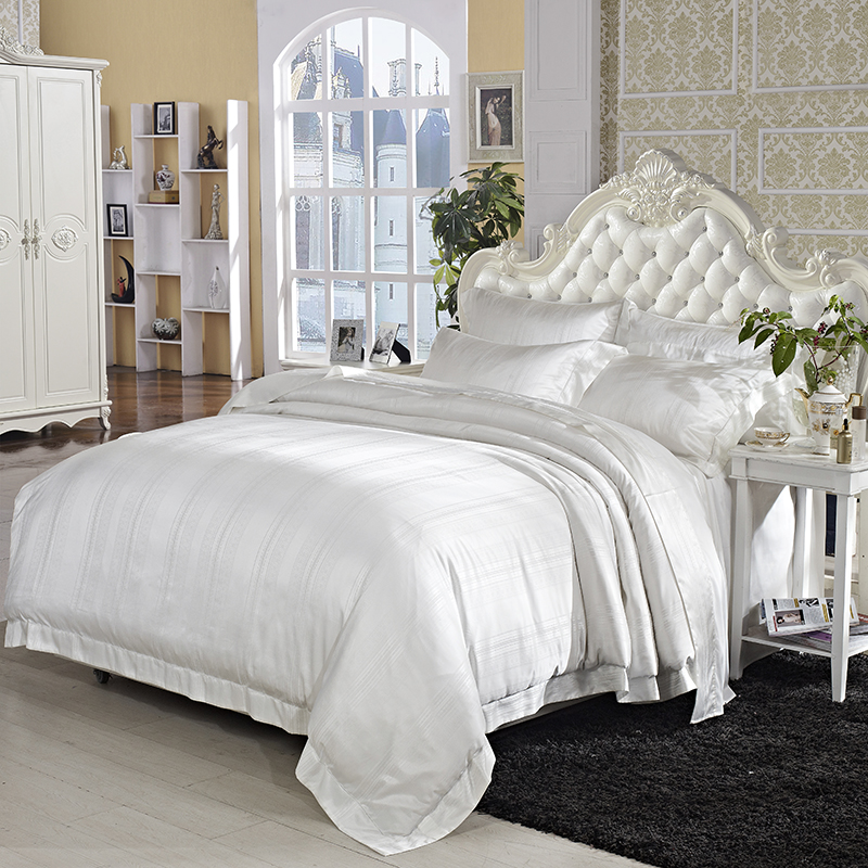 Cream White Mulberry Silk Cotton Wedding Bedding set Ultra Soft 4Pcs size Jacquard Duvet cover Cotton Bed sheet set
Cream White Mulberry Silk Cotton Wedding Bedding set Ultra Soft 4Pcs size Jacquard Duvet cover Cotton Bed sheet set
