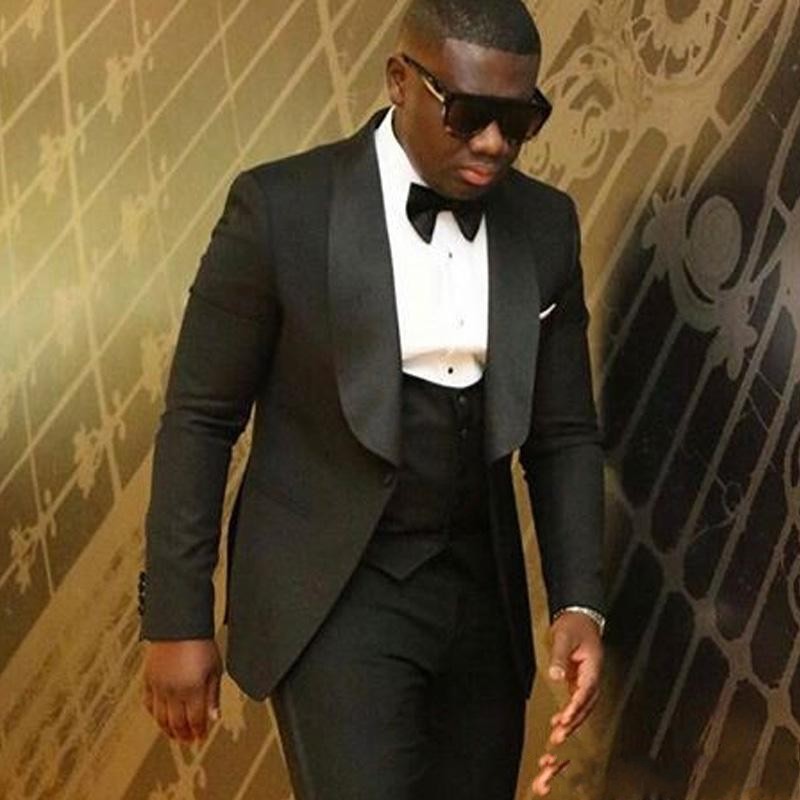 Black Wedding Groom Tuxedos 2019 Three Piece Jacket Pants Vest Shawl Lapel One Button Business Party Men Suits Custom Made, Royal blue
Black Wedding Groom Tuxedos 2019 Three Piece Jacket Pants Vest Shawl Lapel One Button Business Party Men Suits Custom Made, Royal blue