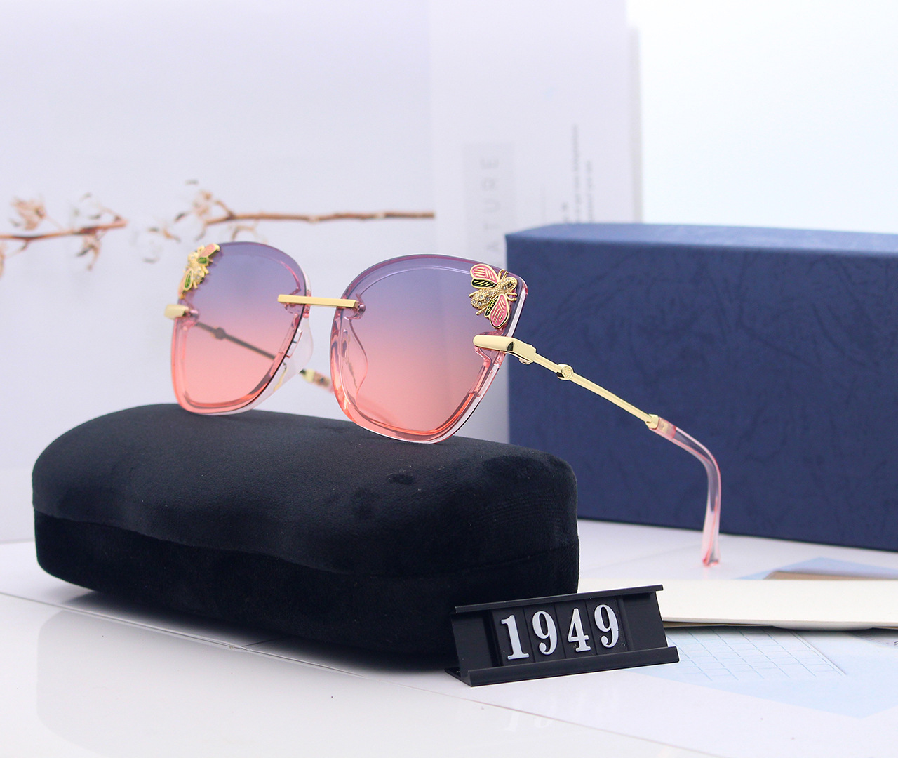 Ins fashion luxury cute lovely bee diamond polarizing driving designer sunglasses for women girls ladies uv proof 5 colors, White;black
Ins fashion luxury cute lovely bee diamond polarizing driving designer sunglasses for women girls ladies uv proof 5 colors, White;black