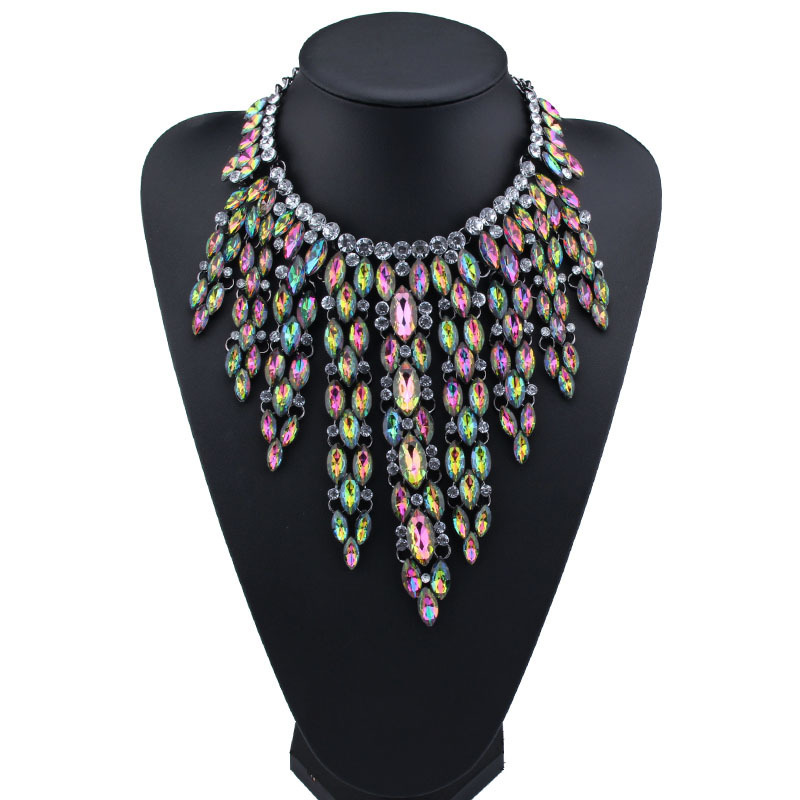 Wholesale- designer luxury very glittering beautiful exaggerated full rhinestone crystal tassel collar choker statement necklace for woman
Wholesale- designer luxury very glittering beautiful exaggerated full rhinestone crystal tassel collar choker statement necklace for woman