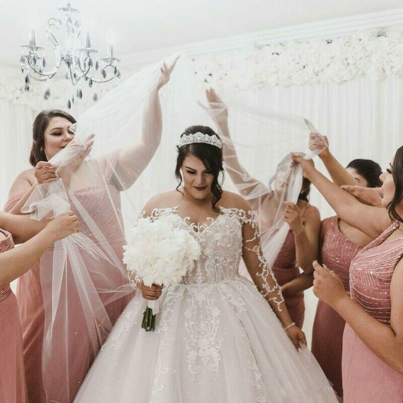 Plus Size Wedding Dresses Boho Jewel Neck Lace Appliques A Line Country Bridal Gowns Sweep Train Long Sleeve Beach Wedding Dress