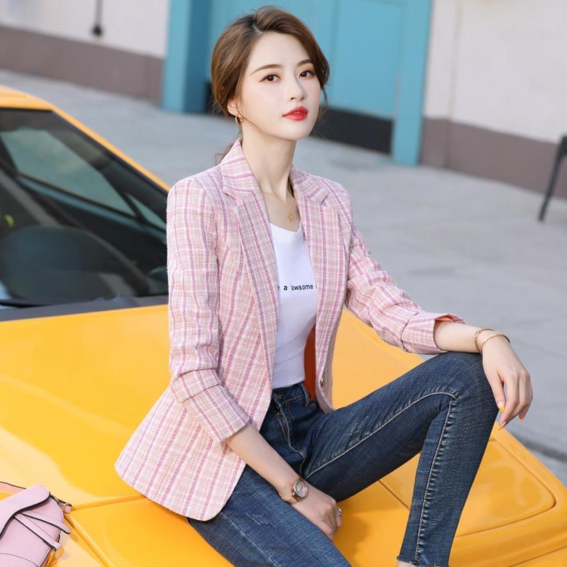 2020 Spring Autumn New Women Elegant Long Sleeve Short Work Suit Blazers Female Solid Color Loose Single Button Outwears A186, Apricot
2020 Spring Autumn New Women Elegant Long Sleeve Short Work Suit Blazers Female Solid Color Loose Single Button Outwears A186, Apricot