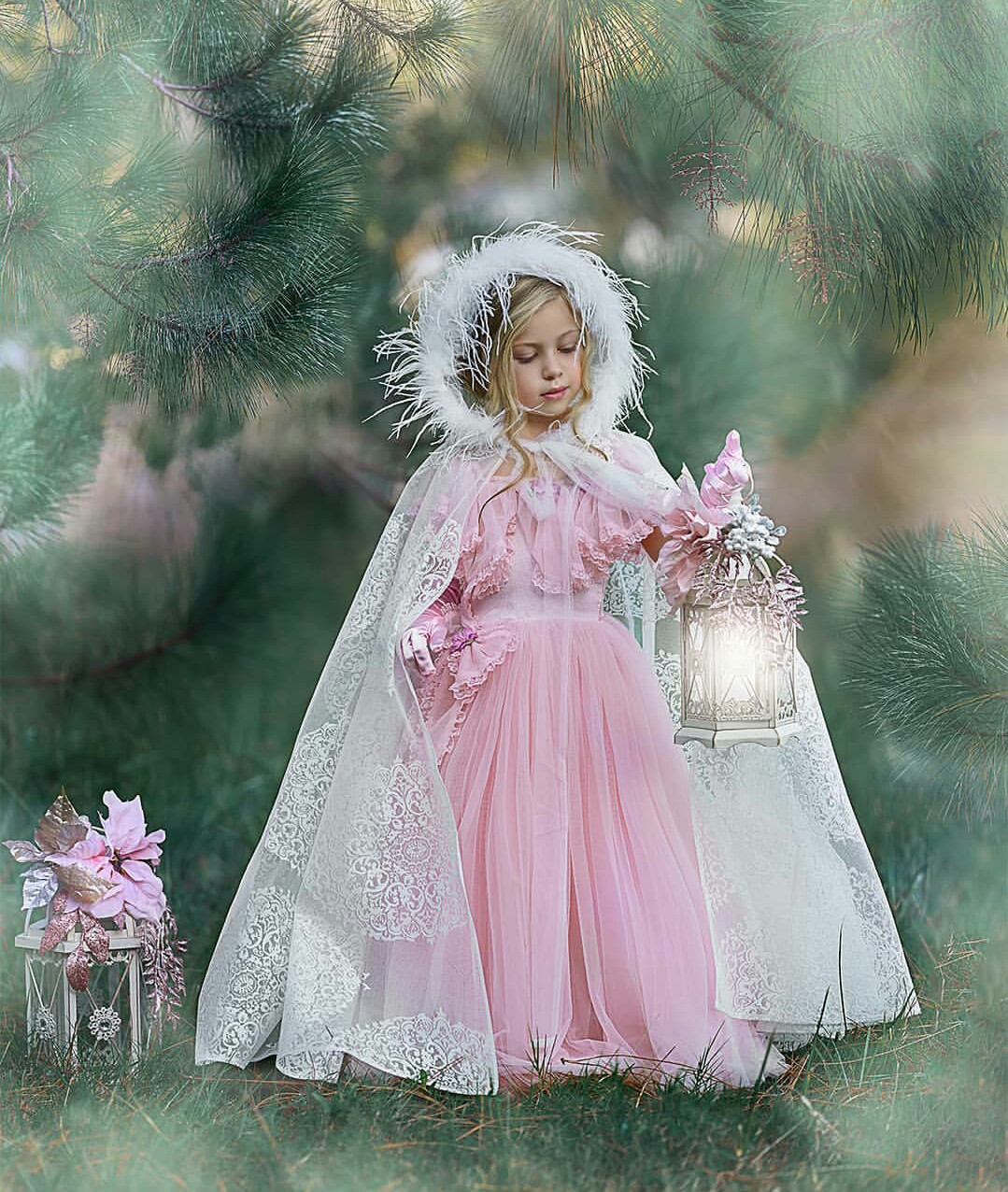 Blush Pink Flower Girls Dresses For Weddings With Cape Feather Lace Appliqued Kids Formal Wear A Line Pageant Gown vestidos de primera