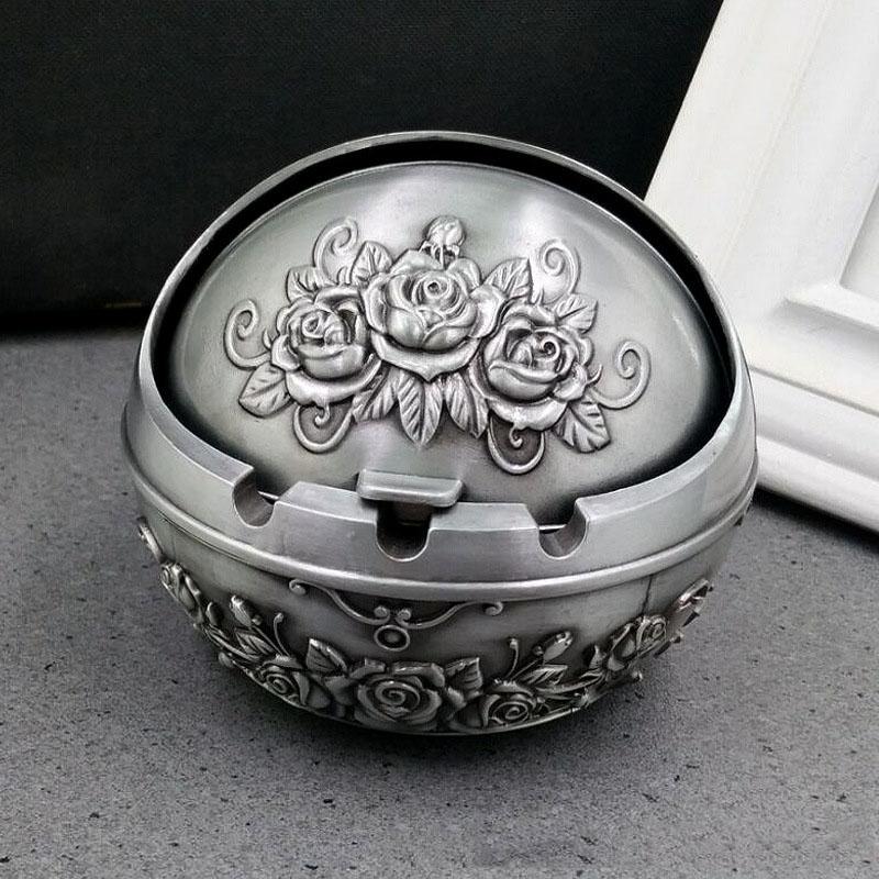 Nice Creative Retro Ashtray Home Office Covered Gift Souvenir Ashtray Rose Flower Ashtrays Spherical Ornaments Creative Crafts
Nice Creative Retro Ashtray Home Office Covered Gift Souvenir Ashtray Rose Flower Ashtrays Spherical Ornaments Creative Crafts