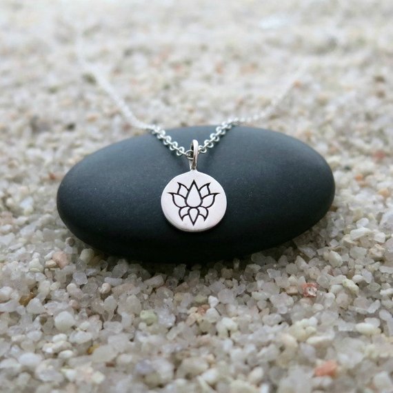 Popular Lotus Charm Necklace S925 Sterling Silver Jewelry Best Gift For Friend Drop Shipping Accepted YP4038
Popular Lotus Charm Necklace S925 Sterling Silver Jewelry Best Gift For Friend Drop Shipping Accepted YP4038