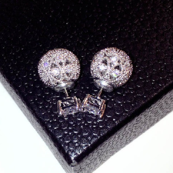 Ins fashion designer double sided super sparkling full rhinestones diamond hollow ball zircon stud earrings for woman girls, Golden;silver
Ins fashion designer double sided super sparkling full rhinestones diamond hollow ball zircon stud earrings for woman girls, Golden;silver