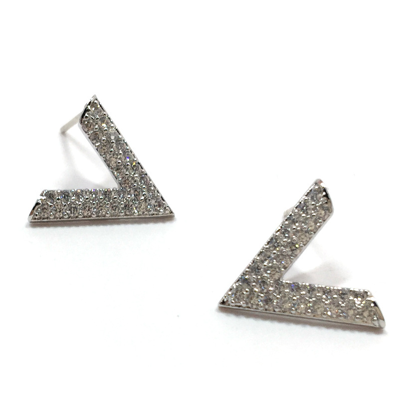 Simple V Shape Stud Earrings 925 Sterling Silver Luxury Earrings for women Brincos Oorbellen Simple Metal Wind Letter V Shape Stud Earrings, Golden;silver 
Simple V Shape Stud Earrings 925 Sterling Silver Luxury Earrings for women Brincos Oorbellen Simple Metal Wind Letter V Shape Stud Earrings, Golden;silver