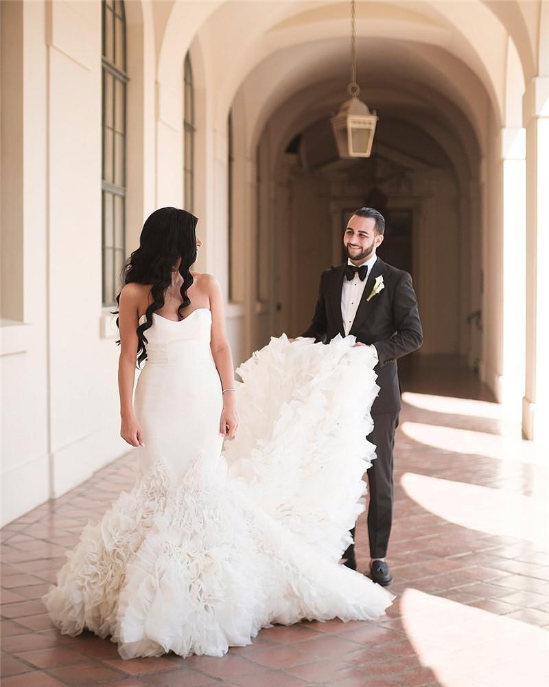 Sweetheart Mermaid Wedding Dresses Cascading Ruffles Sweep Train Summer Backless Bridal Wedding Gowns Elegant Robe De Mariee