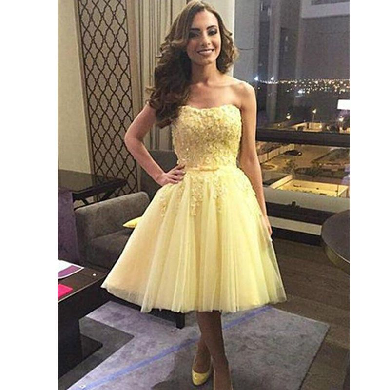 Strapless Light Yellow Junior Graduation Dresses A Line 8th Students Back to School Homecoming Gowns Short Cocktail Prom Dresses