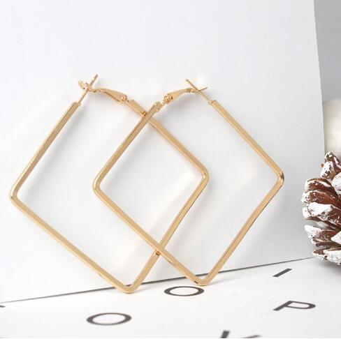 Metal Square Hoop Earrings For Women Fashion Women Designer Jewelry Boho Geometric Simple Earrings Pendientes 5CM GD5
Metal Square Hoop Earrings For Women Fashion Women Designer Jewelry Boho Geometric Simple Earrings Pendientes 5CM GD5