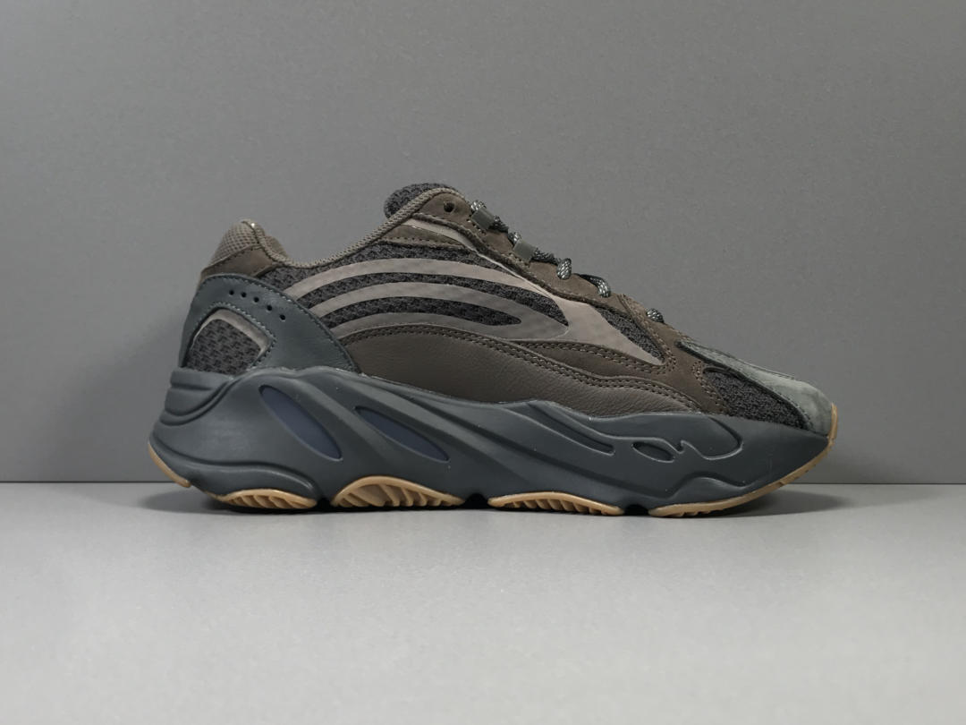 2020 new arrive Inertia 700 Wave Runner Mens Women Designer Sneakers New 700 V2 Static Magnet Tephra Best Quality Kanye West Sport Shoes
2020 new arrive Inertia 700 Wave Runner Mens Women Designer Sneakers New 700 V2 Static Magnet Tephra Best Quality Kanye West Sport Shoes